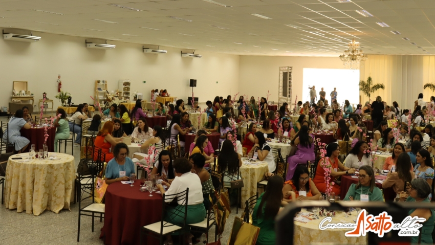 SUCESSO: 1º WORKSHOP: “ELAS PODEM MAIS” REUNE MAIS DE 200 MULHERES EM PONTES E LACERDA-MT