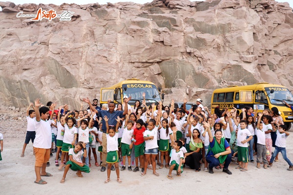 VISITA DOS ALUNOS DA ESCOLA PADRE NAZARENO NA PEDREIRA SERRANA