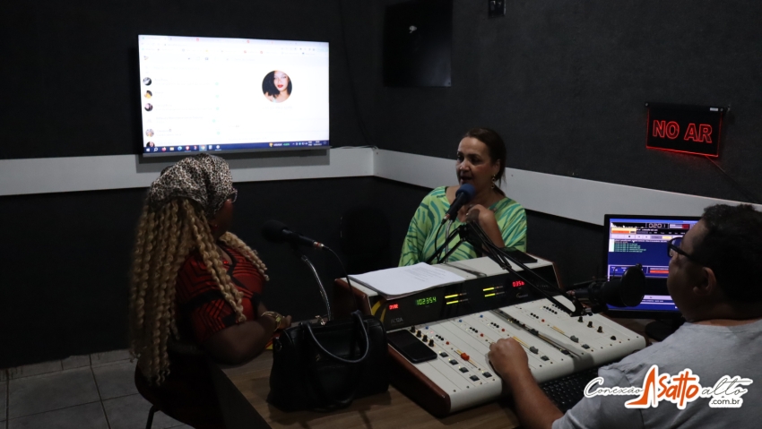 CONEXÃO SALTO ALTO E SUPER RADIO JORNAL FM FAZEM PROGRAMAÇÃO ESPECIAL EM COMEMORAÇÃO AO DIA DAS MÃES