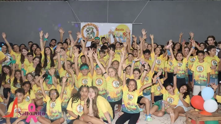 Escola Vale do Sol promove acampamento entre alunos