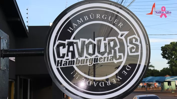 O Sabor da Inovação: Conheça o Cavour’s Hambúrgueres Express que está Agitando a Cidade!