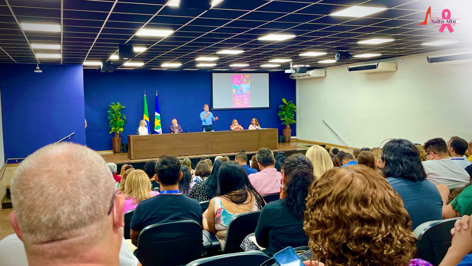 Profissionais da educação discutem ações para a mediação de conflitos no ambiente escolar