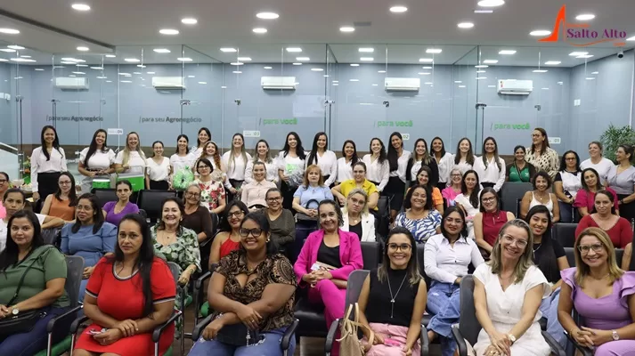 “Você cuida de tanta gente, deixa a gente cuidar de você”. Sicredi promove palestra em comemoração ao mês das mulheres