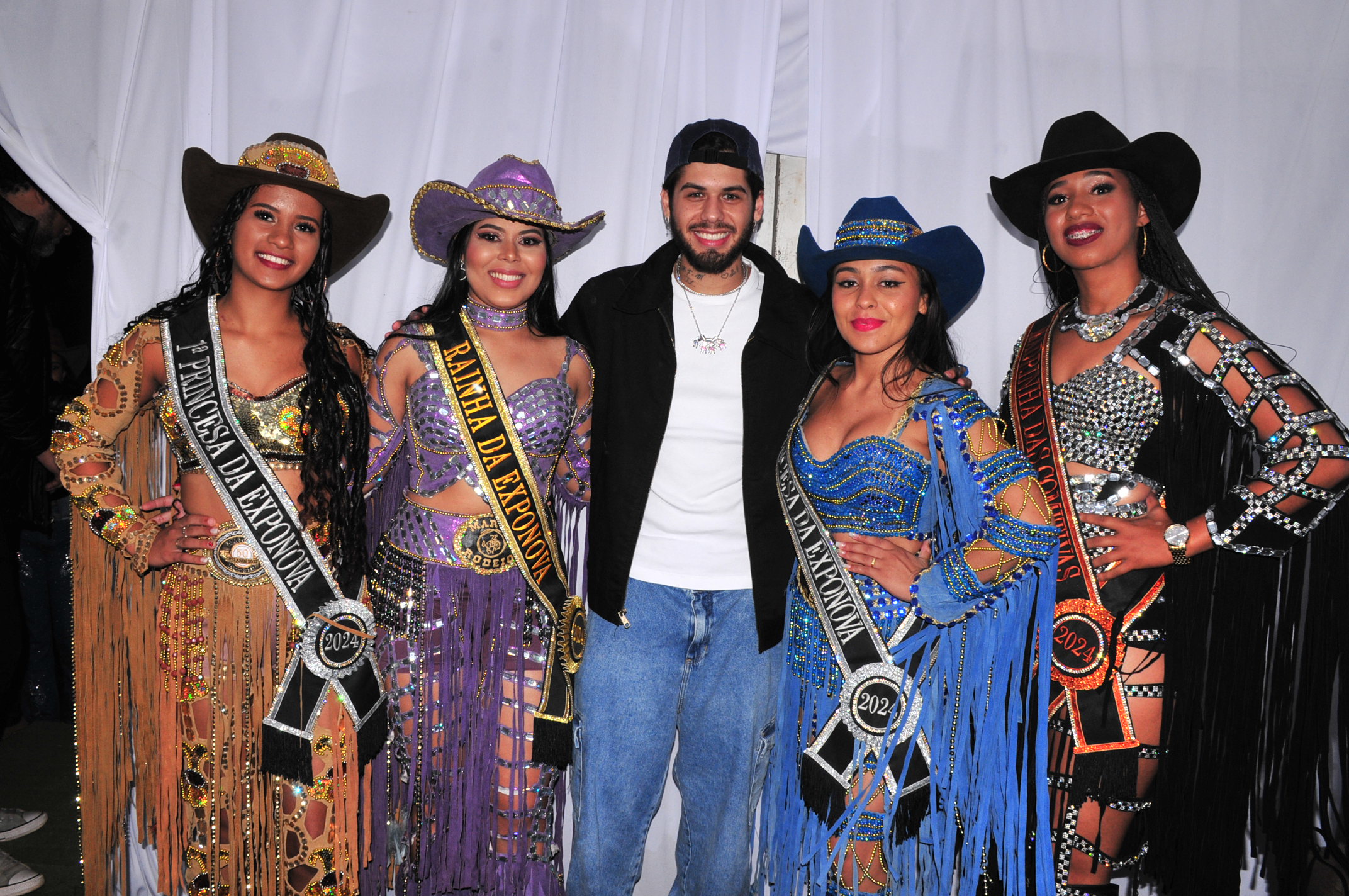 Encerramento da EXPONOVA: Nova Lacerda recebe show do Zé Felipe